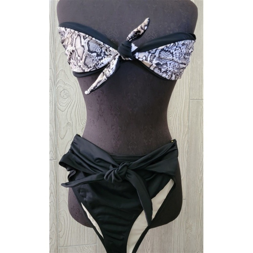 NWOT Barefoot Miss of California L Reversible Snake skin Tie Bikini 94021